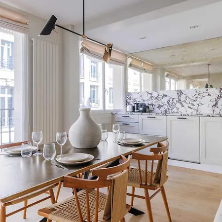 Cosy Near Champs-elysees Mobility Lease Parigi