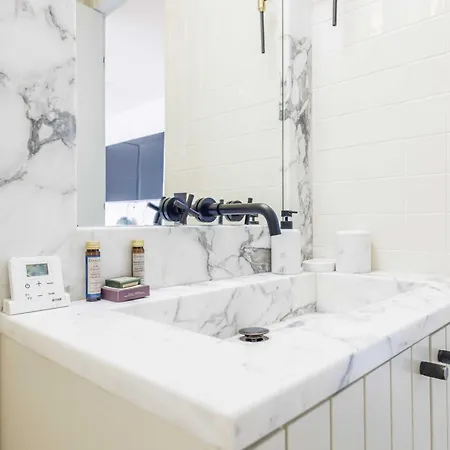 Cosy Near Champs-elysees Mobility Lease Parigi